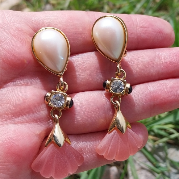 Richelueu Gold and Pink Drop Clips - Picture 9 of 10